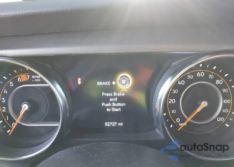 2021 Jeep Wrangler Unlimited Sport S 4X4 z USA, uszkodzony, nr VIN 1C4HJXDN6MW680326